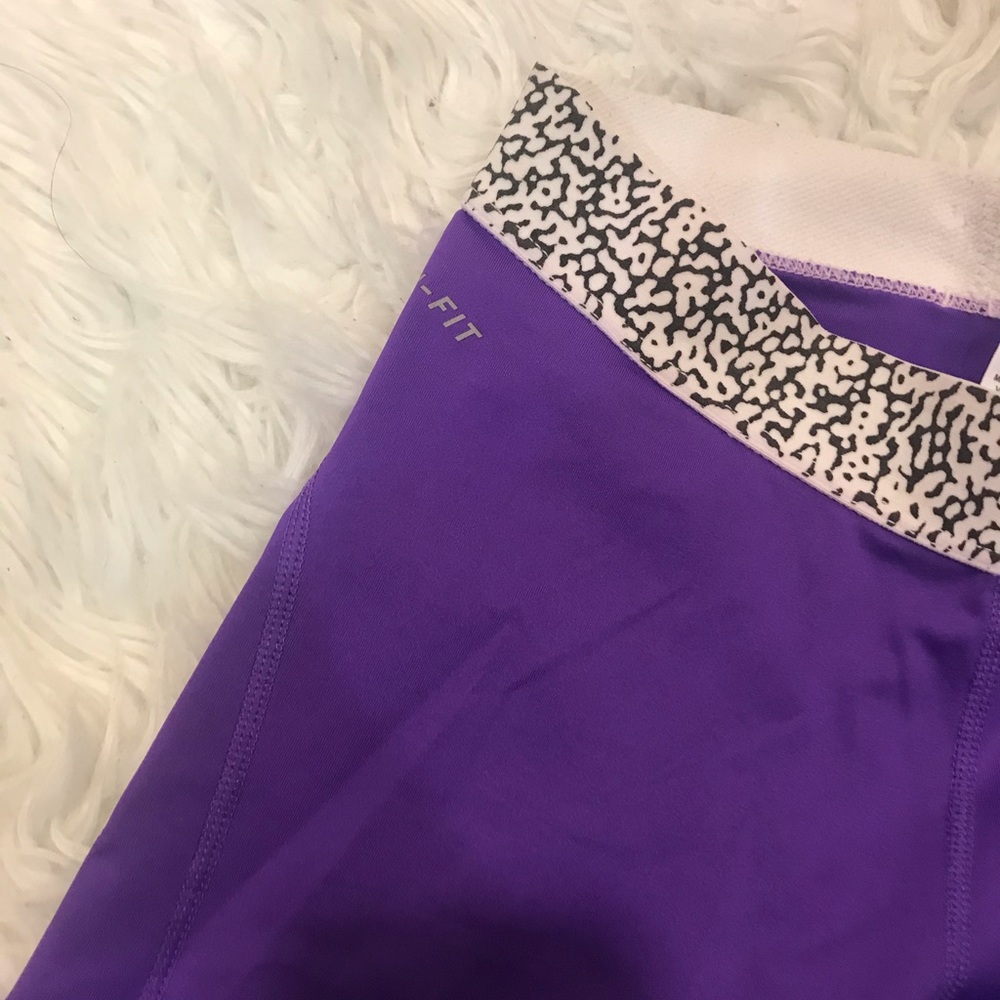 Purple Cropped Nike Leggings👾 - Picture 2 of 4